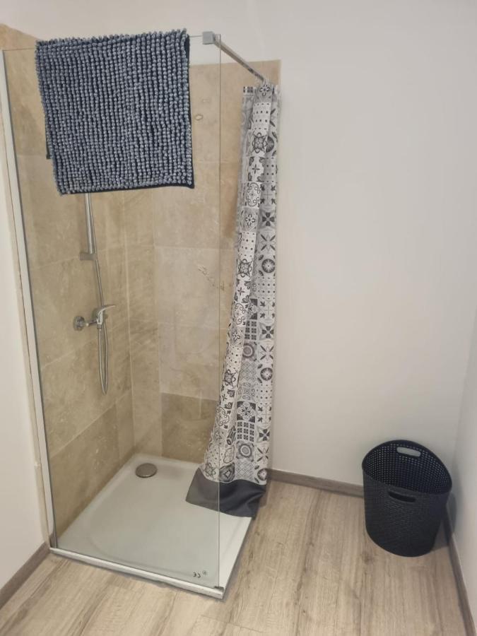 Appartement Sejour , Cure Cransac Au 1Er Etage 2 Nuits Minimum المظهر الخارجي الصورة